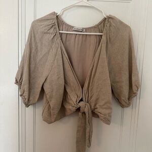 Abercrombie cropped tie-front blouse